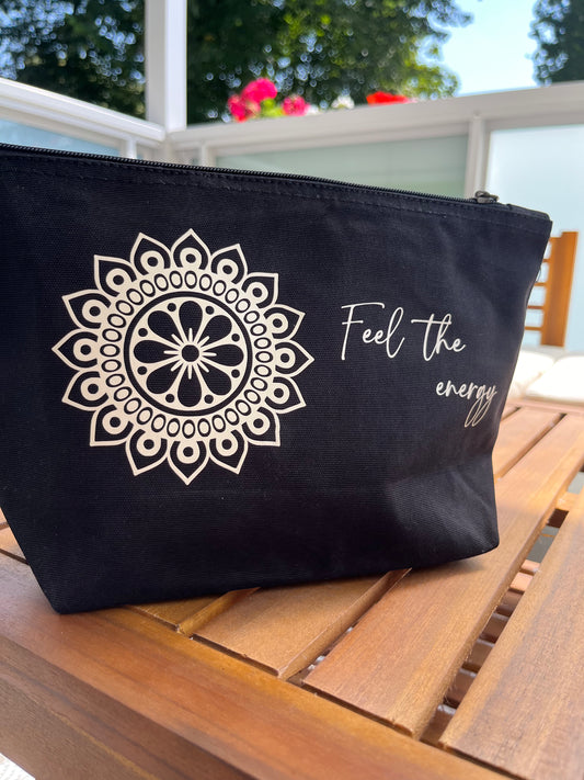 Tasche mit Reißverschluss "Feel the energy"